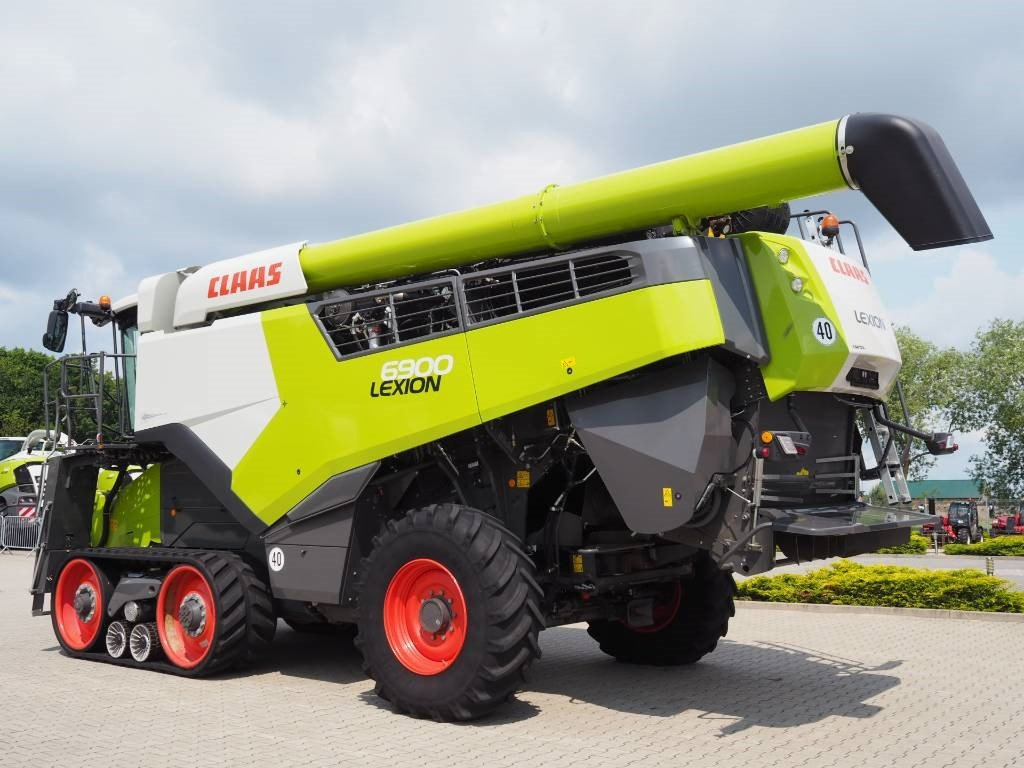 Claas Lexion 6900 TT + V930 - Cosechadora de granos: foto 2 Claas Lexion 6900 TT + V930 - Cosechadora de granos: foto 2