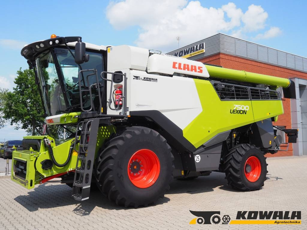 Claas Lexion 7500 + V930  - Cosechadora de granos: foto 1 Claas Lexion 7500 + V930  - Cosechadora de granos: foto 1