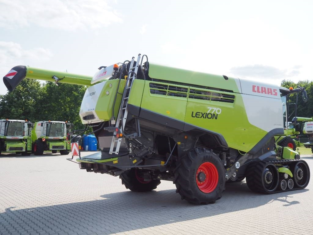 Claas Lexion 770TT + V1050 - Cosechadora de granos: foto 3 Claas Lexion 770TT + V1050 - Cosechadora de granos: foto 3