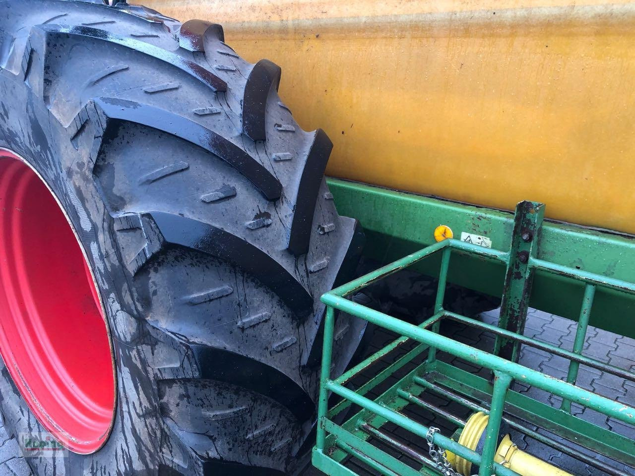 Amazone UG4500 - Pulverizador arrastrado: foto 5 Amazone UG4500 - Pulverizador arrastrado: foto 5