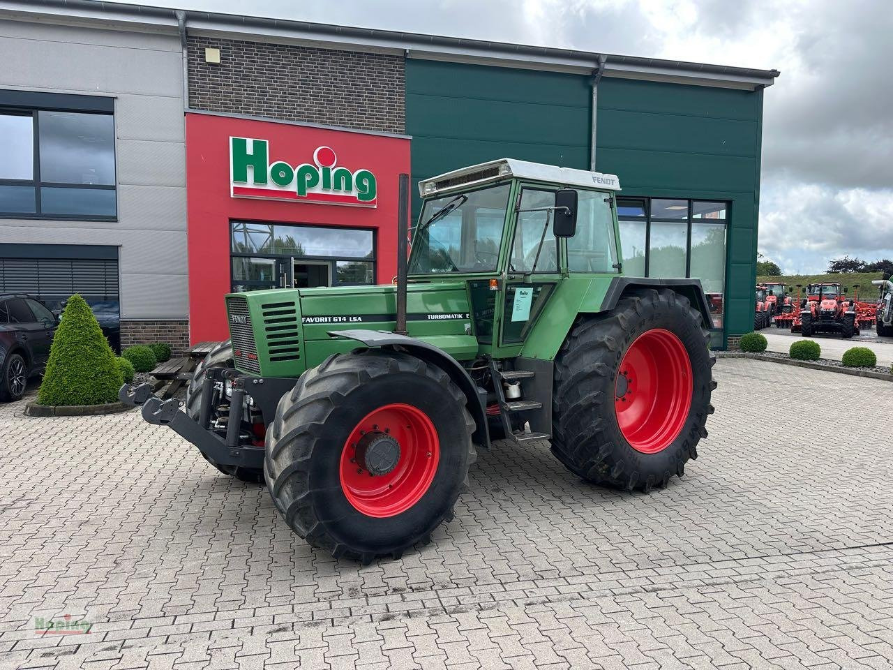 Fendt Favorit 614 LSA Turbomatik - Tractor: foto 1 Fendt Favorit 614 LSA Turbomatik - Tractor: foto 1