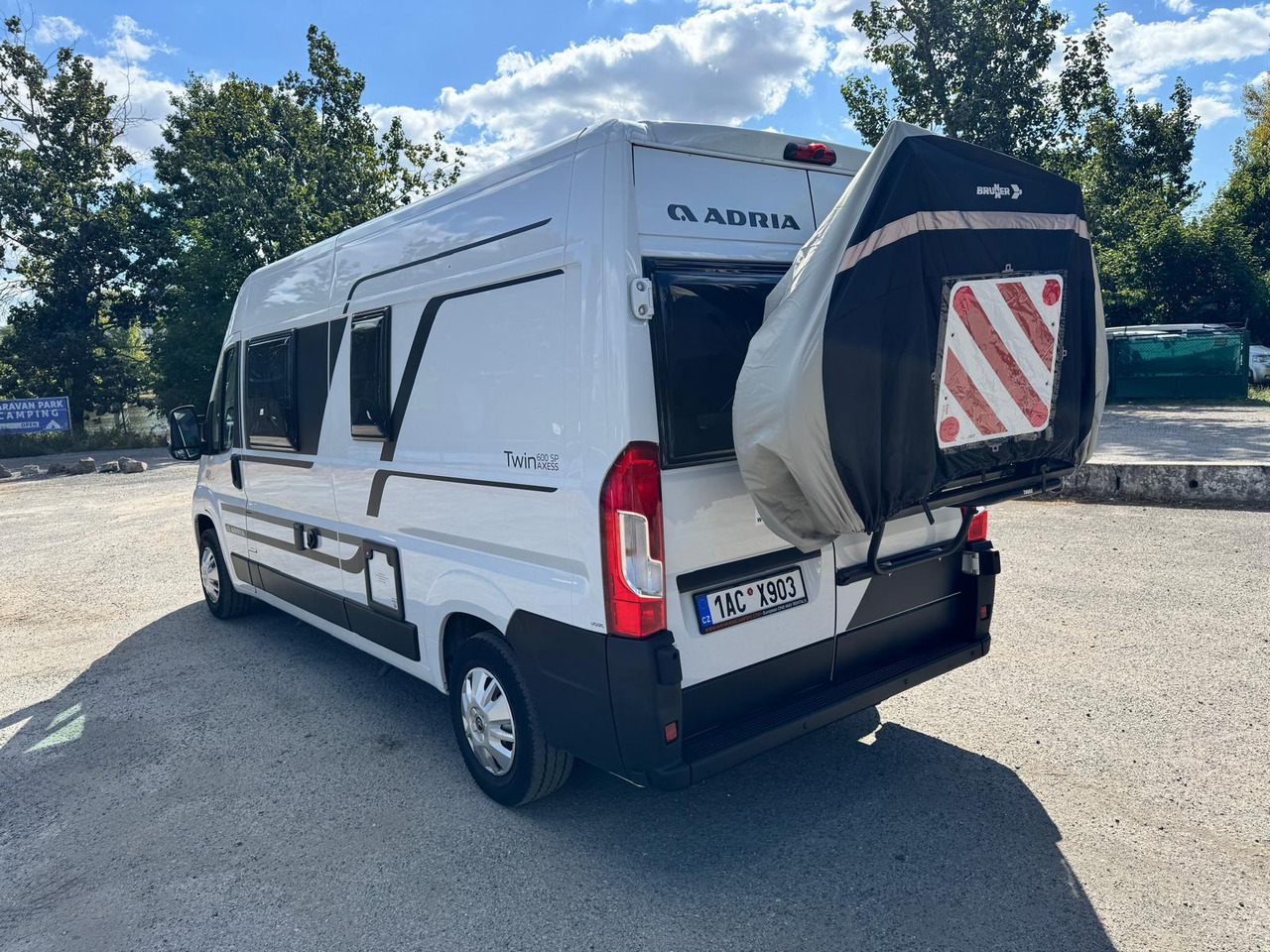 ADRIA Twin 600 SP - Cámper: foto 4 ADRIA Twin 600 SP - Cámper: foto 4