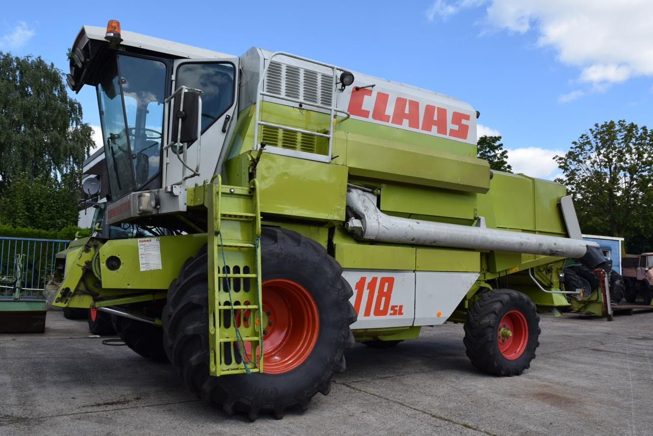 CLAAS Dominator 118 SL Maxi - Cosechadora de granos: foto 2 CLAAS Dominator 118 SL Maxi - Cosechadora de granos: foto 2