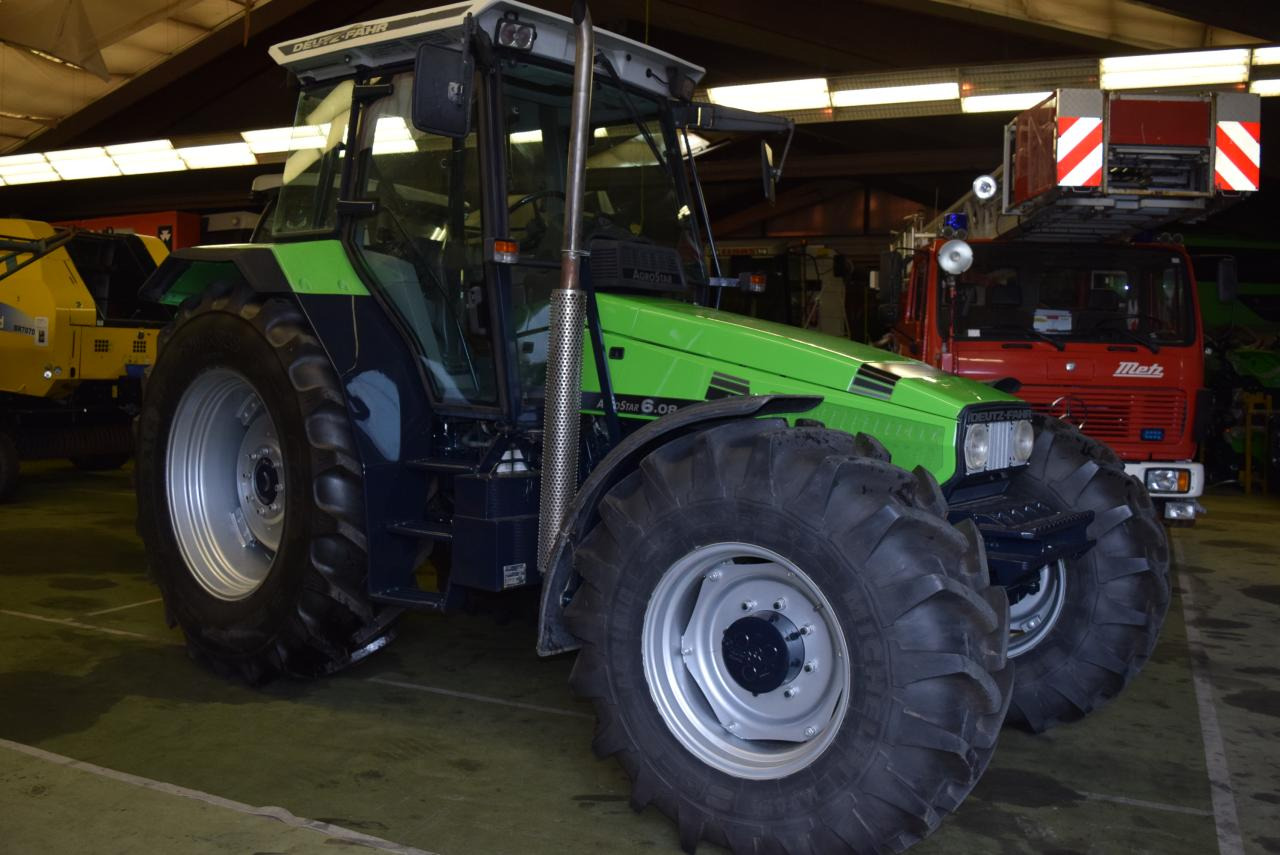 Deutz-Fahr Agrostar 6.08 - Tractor: foto 1 Deutz-Fahr Agrostar 6.08 - Tractor: foto 1