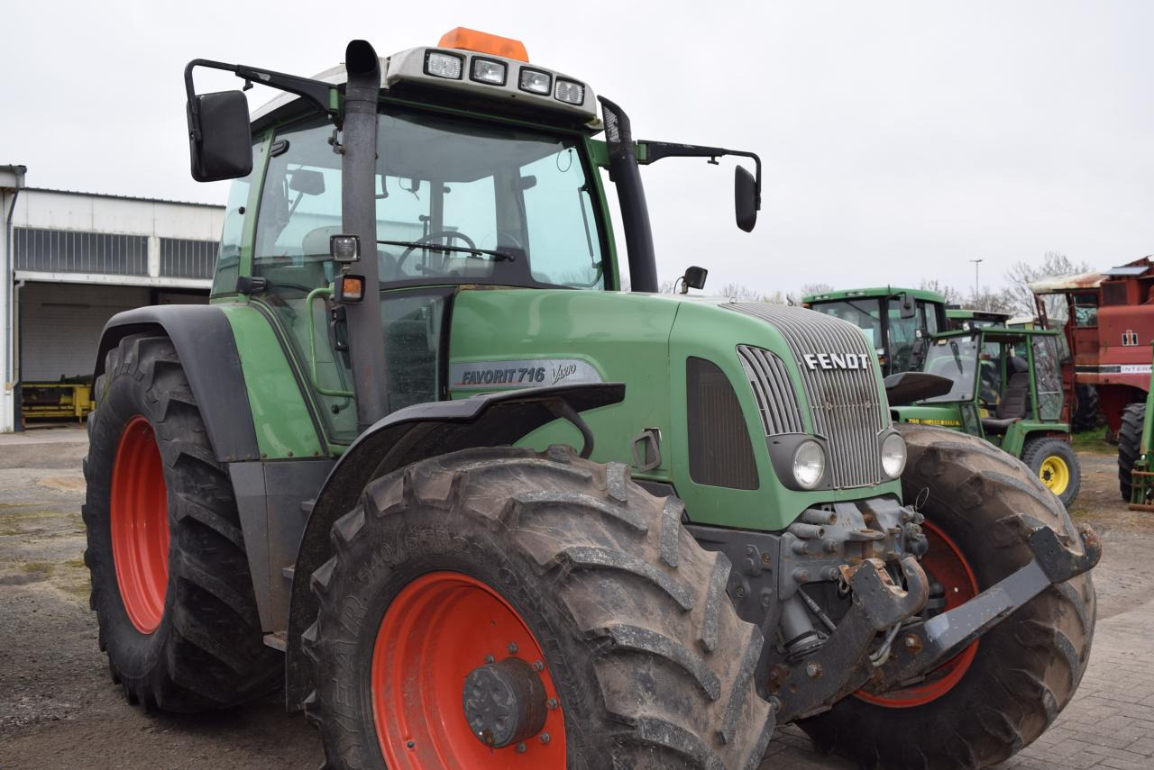Fendt 716 Vario - Tractor: foto 2 Fendt 716 Vario - Tractor: foto 2