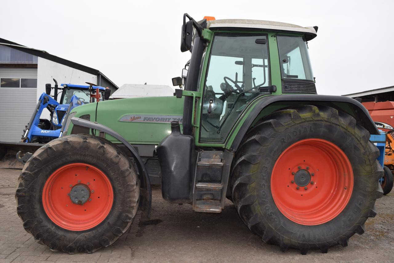 Fendt 716 Vario - Tractor: foto 1 Fendt 716 Vario - Tractor: foto 1