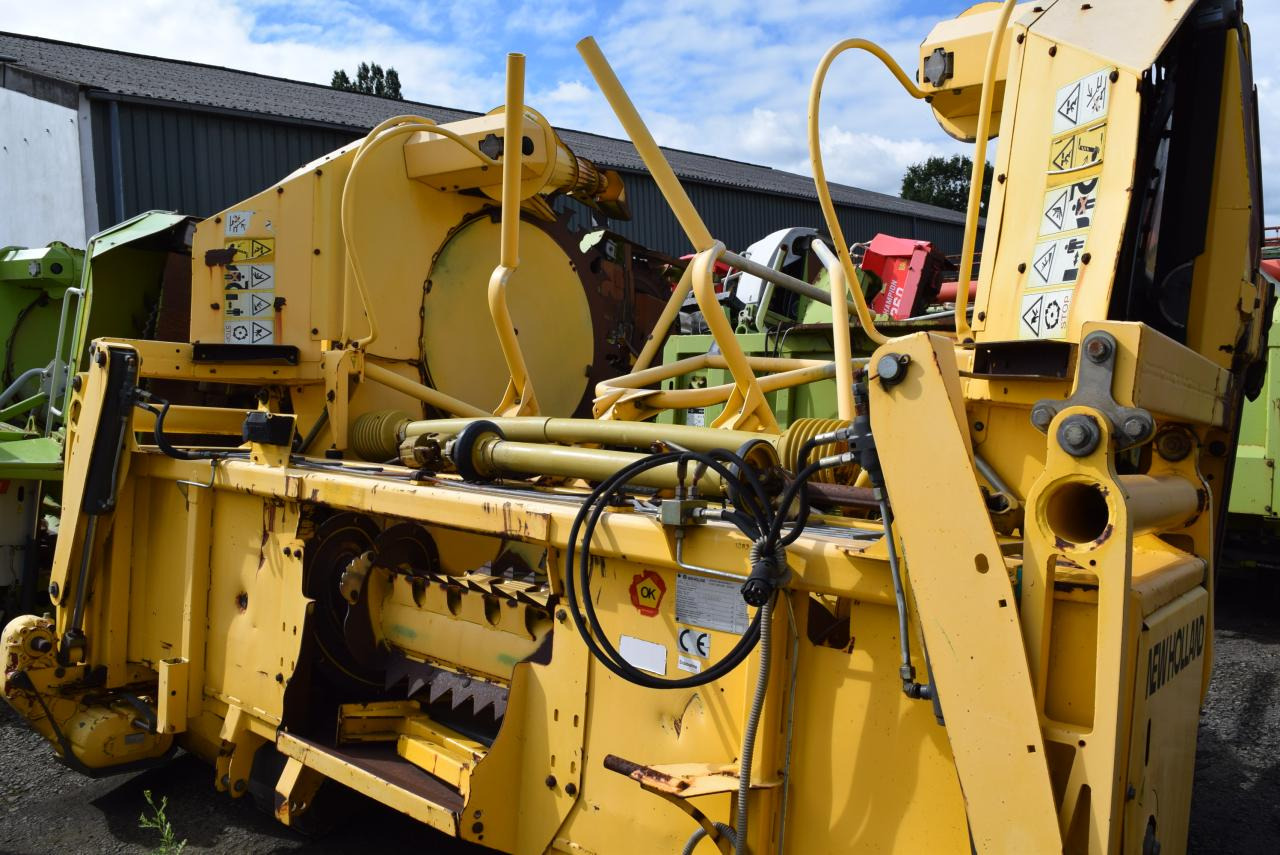 New Holland RI 600 *Maisgebiss* - Cabezal de maíz: foto 4 New Holland RI 600 *Maisgebiss* - Cabezal de maíz: foto 4