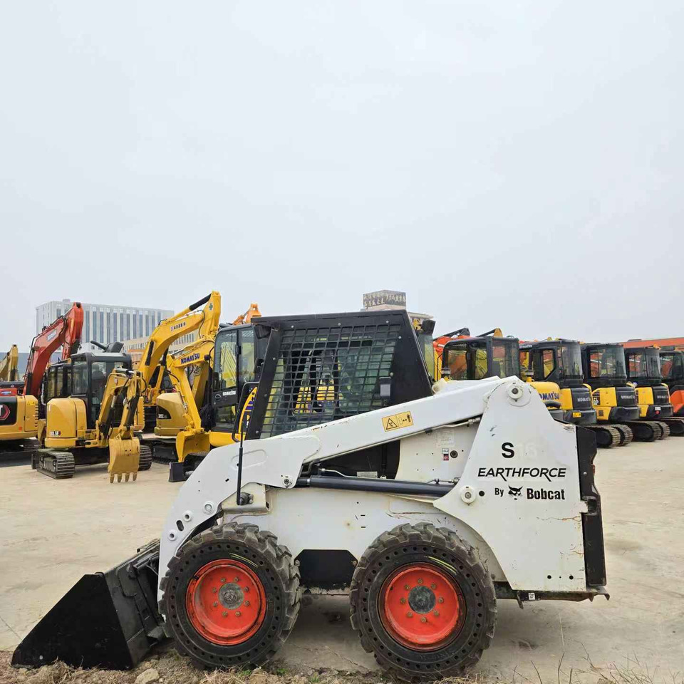 BOBCAT S16 - Minicargadora: foto 2 BOBCAT S16 - Minicargadora: foto 2