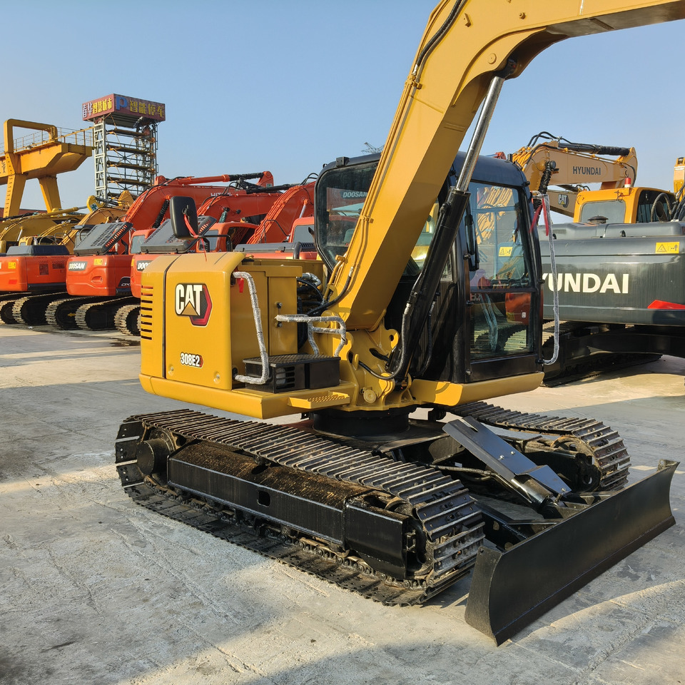 CAT CAT308E2 - Miniexcavadora: foto 4 CAT CAT308E2 - Miniexcavadora: foto 4