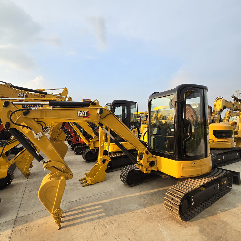 CATERPILLAR 303.5E2 - Miniexcavadora: foto 2 CATERPILLAR 303.5E2 - Miniexcavadora: foto 2