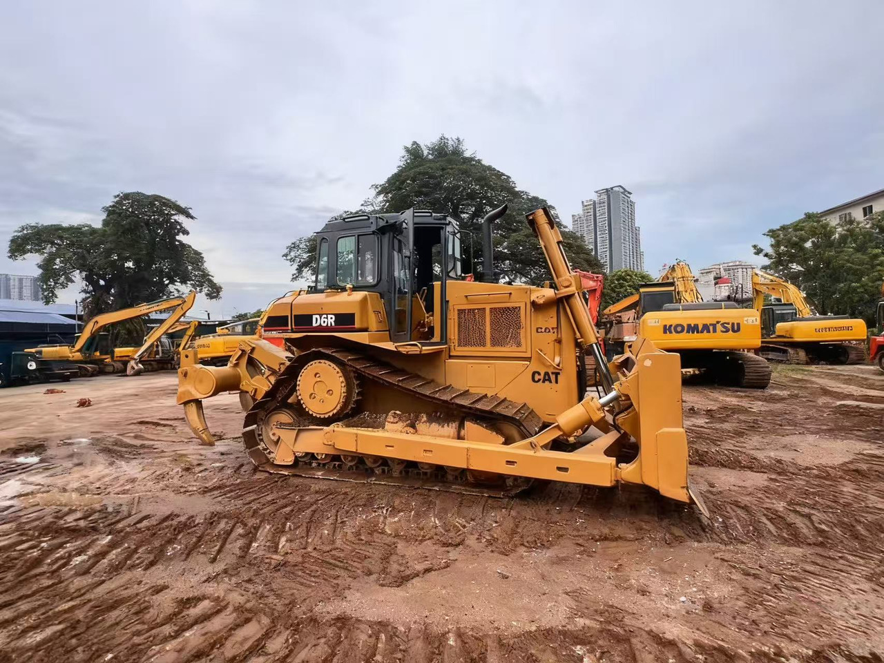 CATERPILLAR D6R - Bulldozer: foto 2 CATERPILLAR D6R - Bulldozer: foto 2