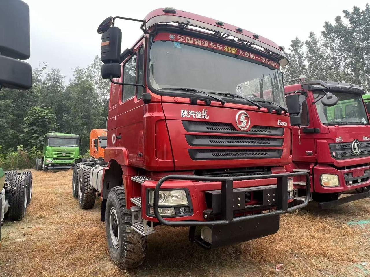 SHACMAN F3000 6x6 chassis - Cabeza tractora: foto 4 SHACMAN F3000 6x6 chassis - Cabeza tractora: foto 4