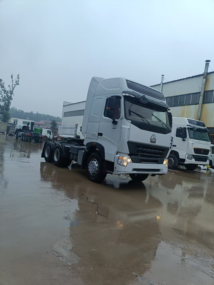 SINOTRUK HOWO A7 - Cabeza tractora: foto 1 SINOTRUK HOWO A7 - Cabeza tractora: foto 1