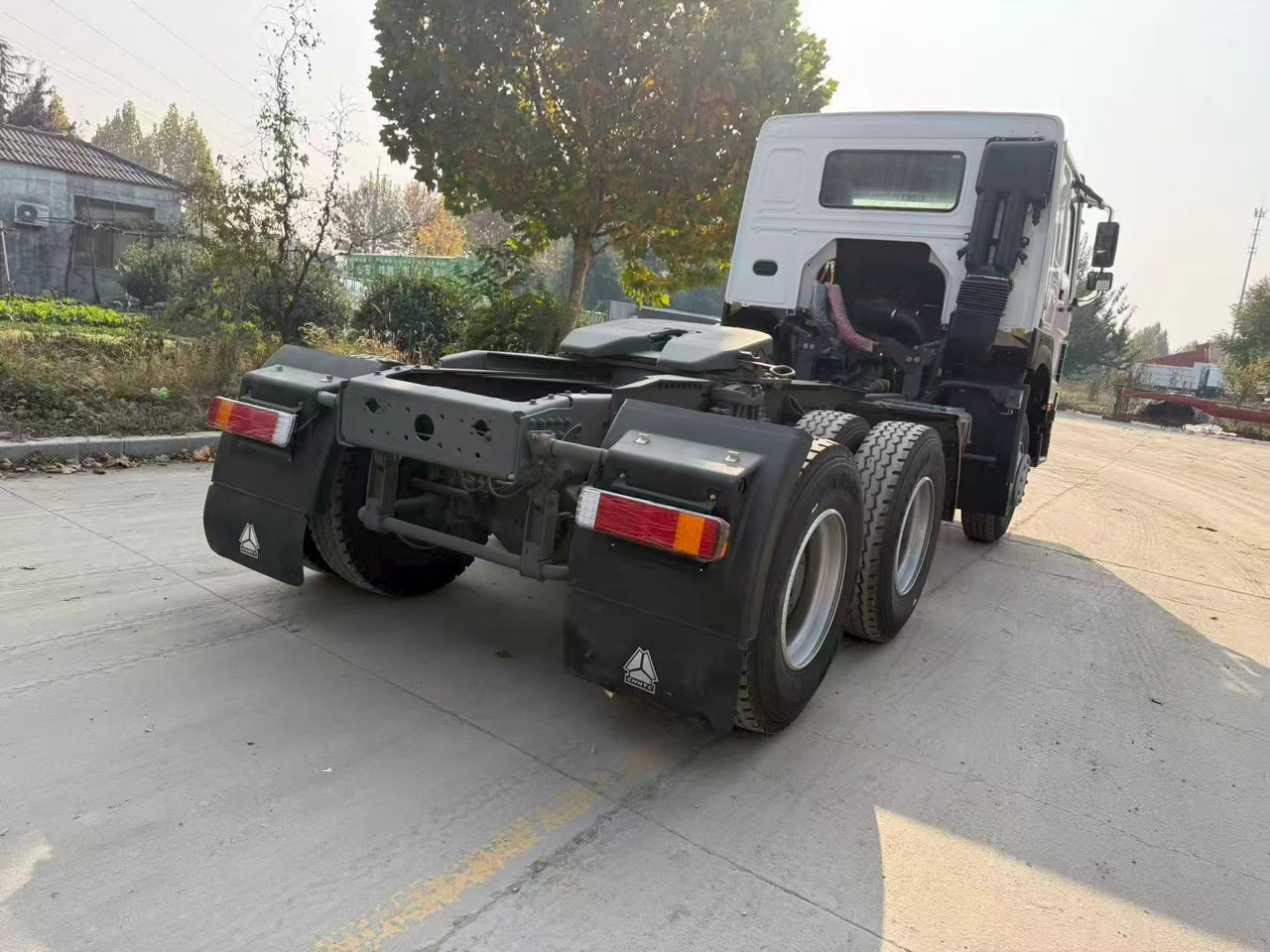 Cabeza tractora SINOTRUK HOWO tractor: foto 7 Cabeza tractora SINOTRUK HOWO tractor: foto 7