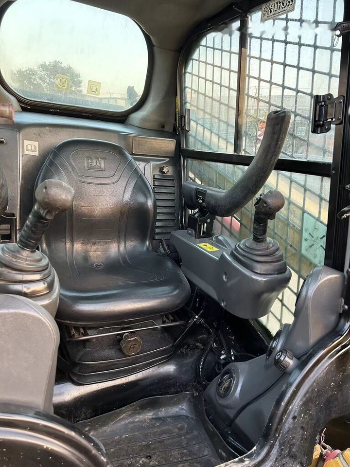 Caterpillar 246D - Minicargadora: foto 5 Caterpillar 246D - Minicargadora: foto 5