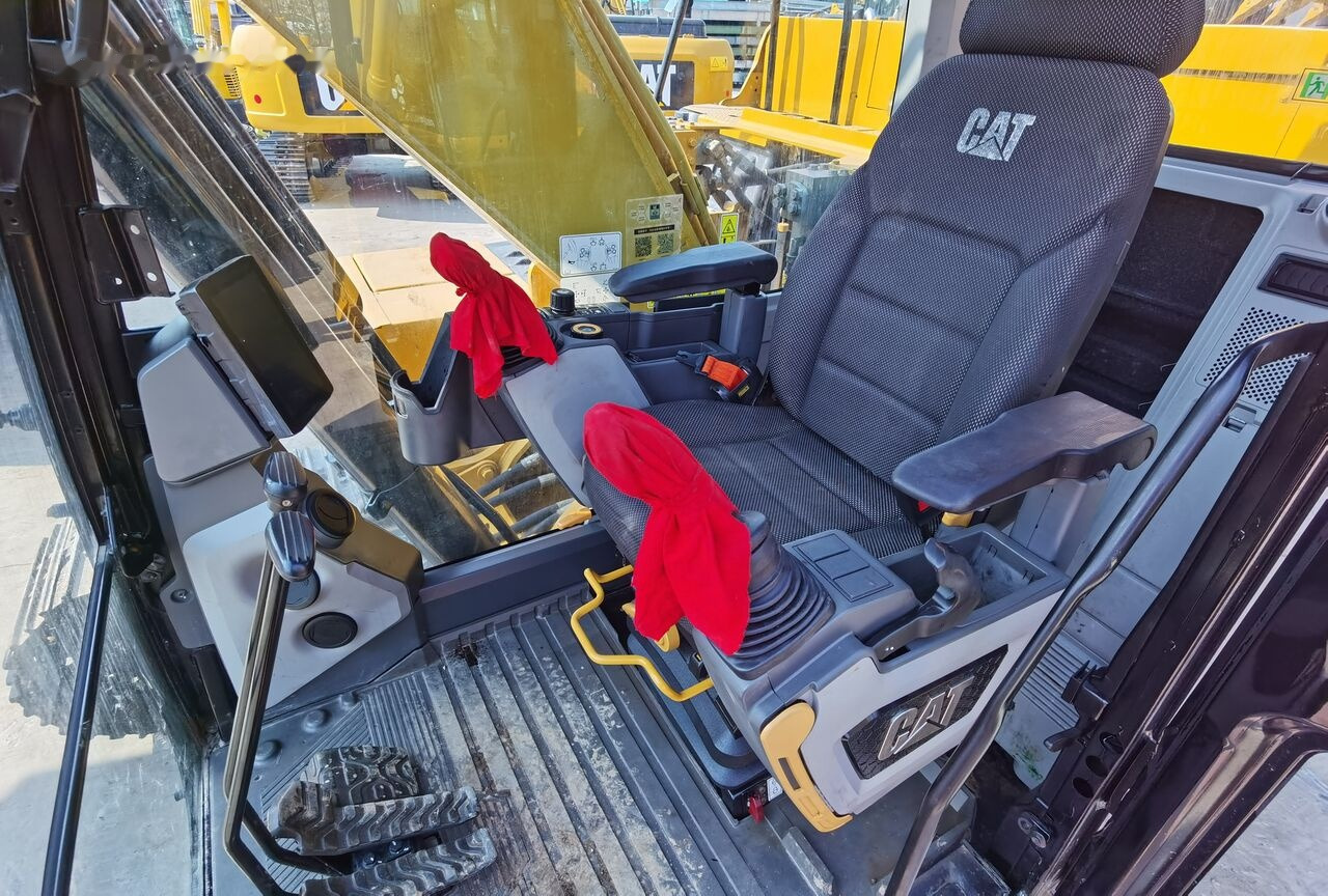 Excavadora de cadenas Caterpillar 320GC: foto 9