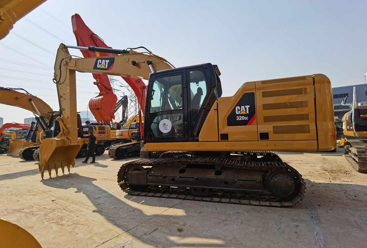 Excavadora de cadenas Caterpillar 320GC: foto 6