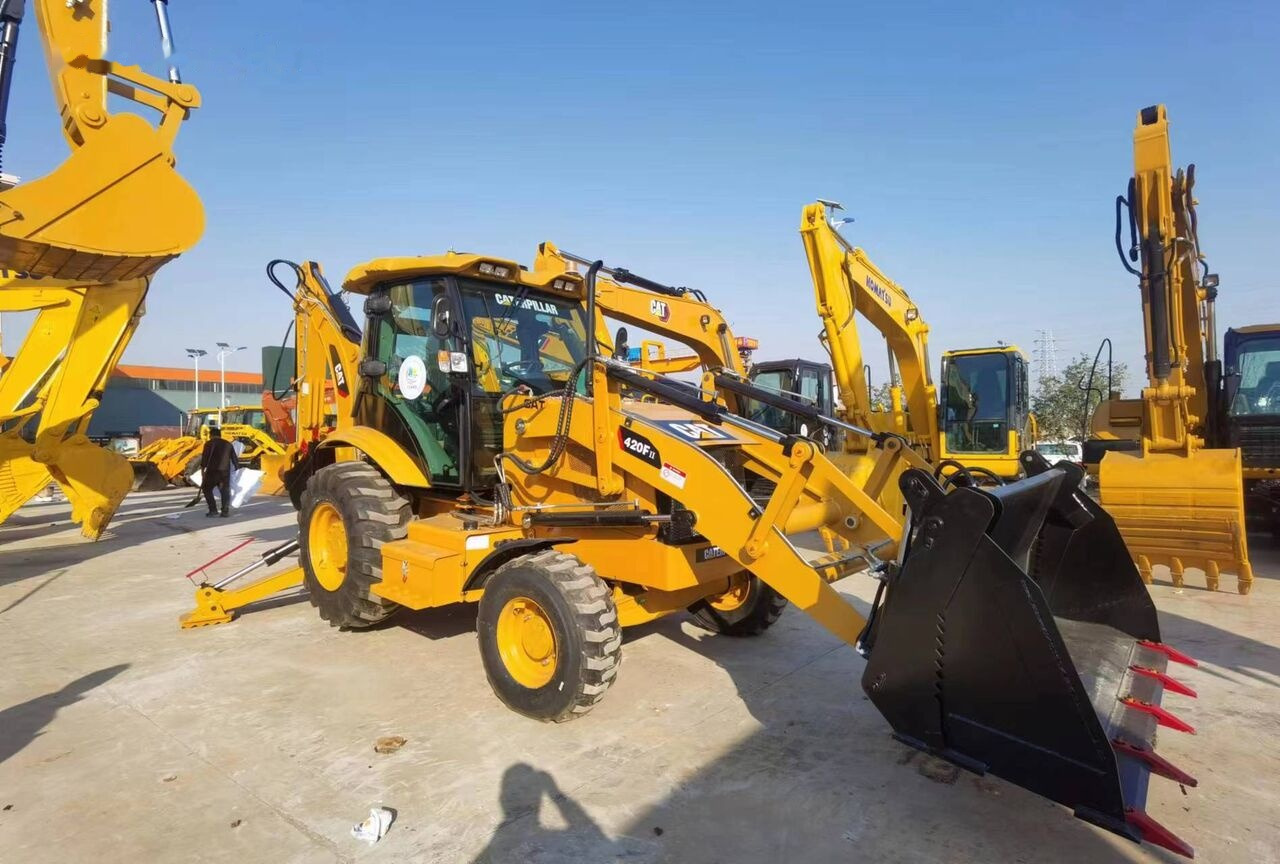 Leasing de Caterpillar 420F Caterpillar 420F: foto 9