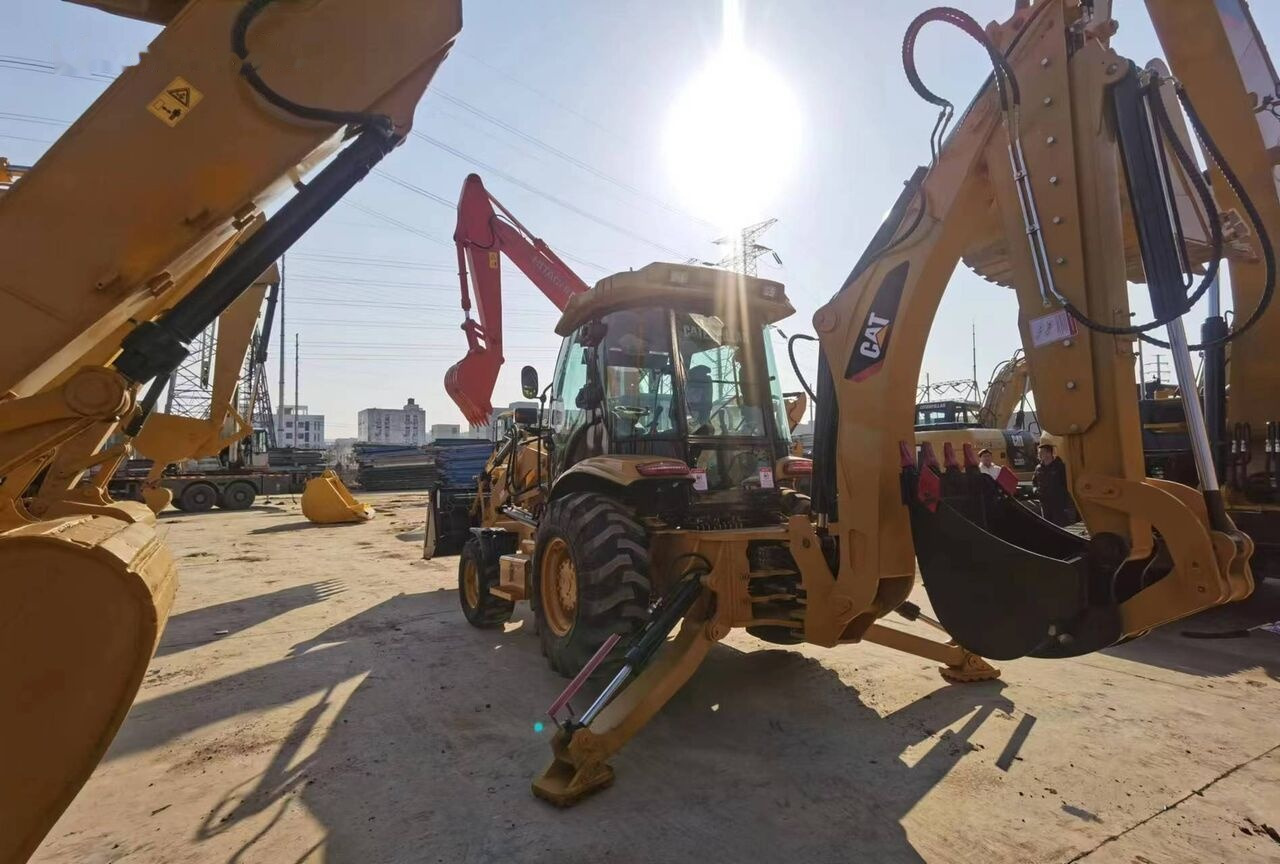 Leasing de Caterpillar 420F Caterpillar 420F: foto 7