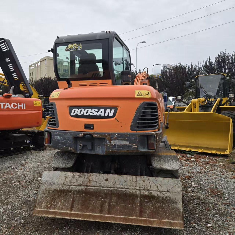 DOOSAN DX60W - Excavadora de ruedas: foto 4 DOOSAN DX60W - Excavadora de ruedas: foto 4