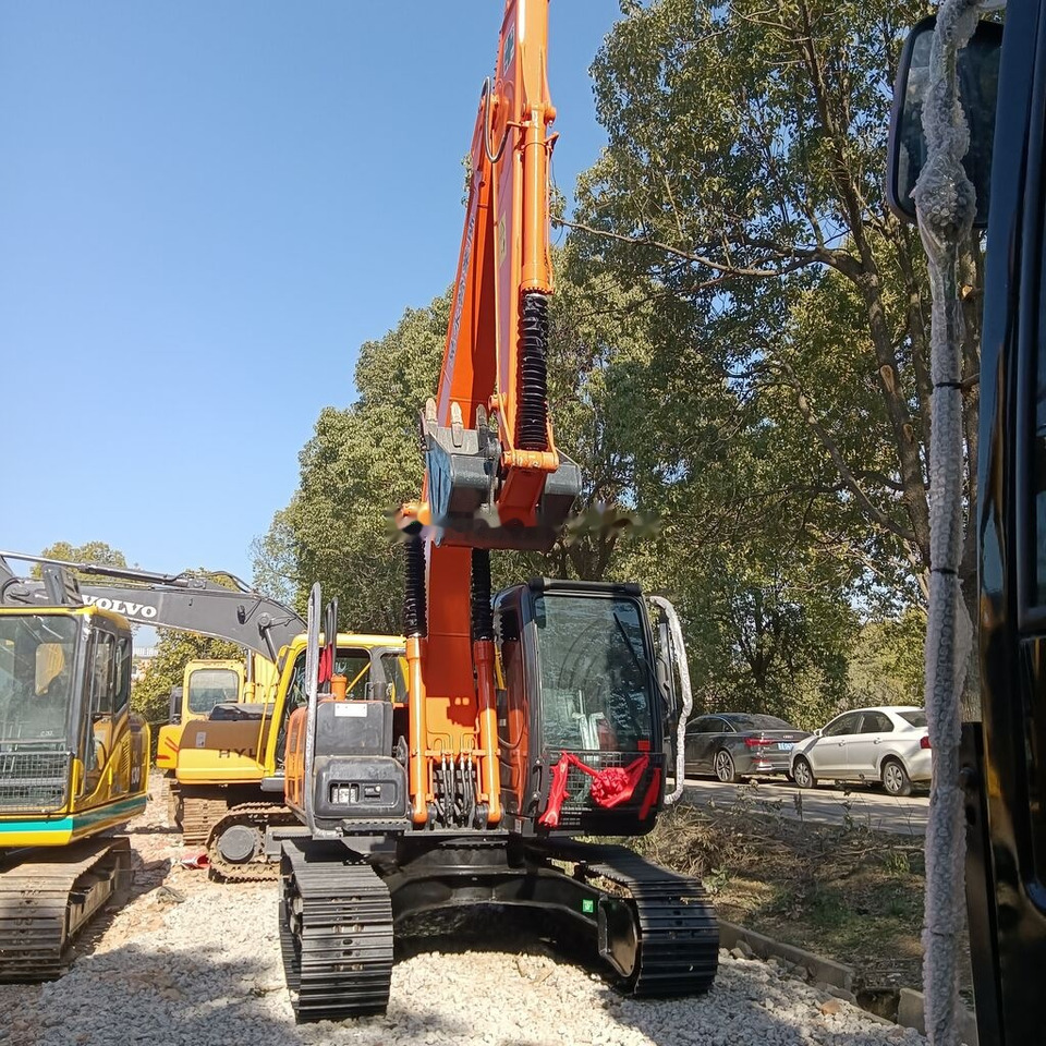 Hitachi ZX120-5A - Excavadora de cadenas: foto 1 Hitachi ZX120-5A - Excavadora de cadenas: foto 1