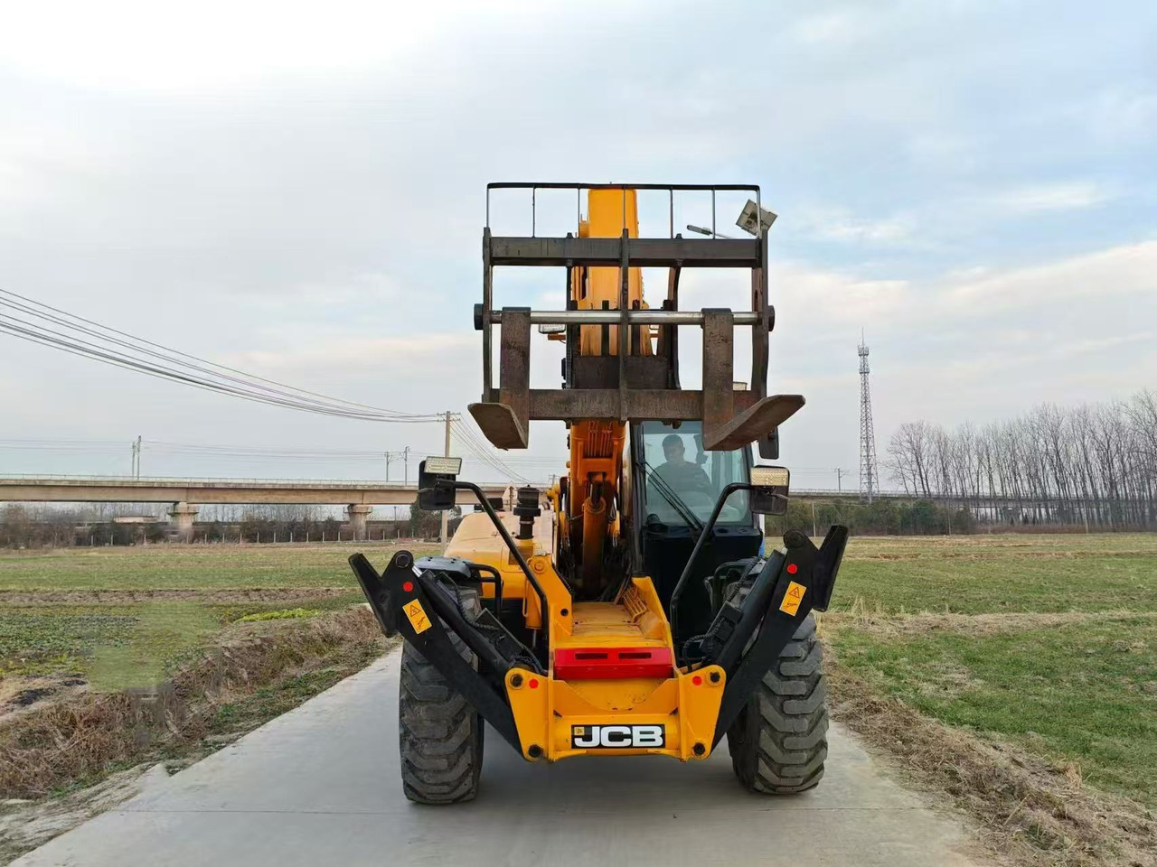 Reach stacker JCB 540-1700: foto 6
