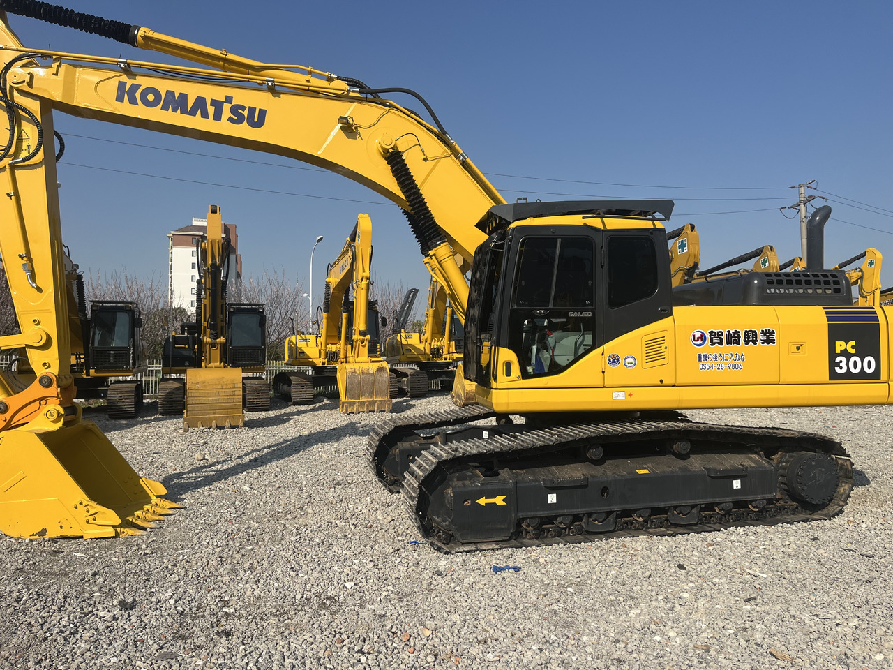 KOMATSU PC300-7 - Excavadora de cadenas: foto 2 KOMATSU PC300-7 - Excavadora de cadenas: foto 2