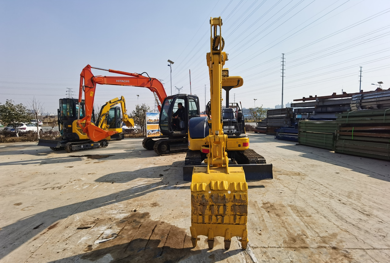 KOMATSU PC40MR - Miniexcavadora: foto 3 KOMATSU PC40MR - Miniexcavadora: foto 3