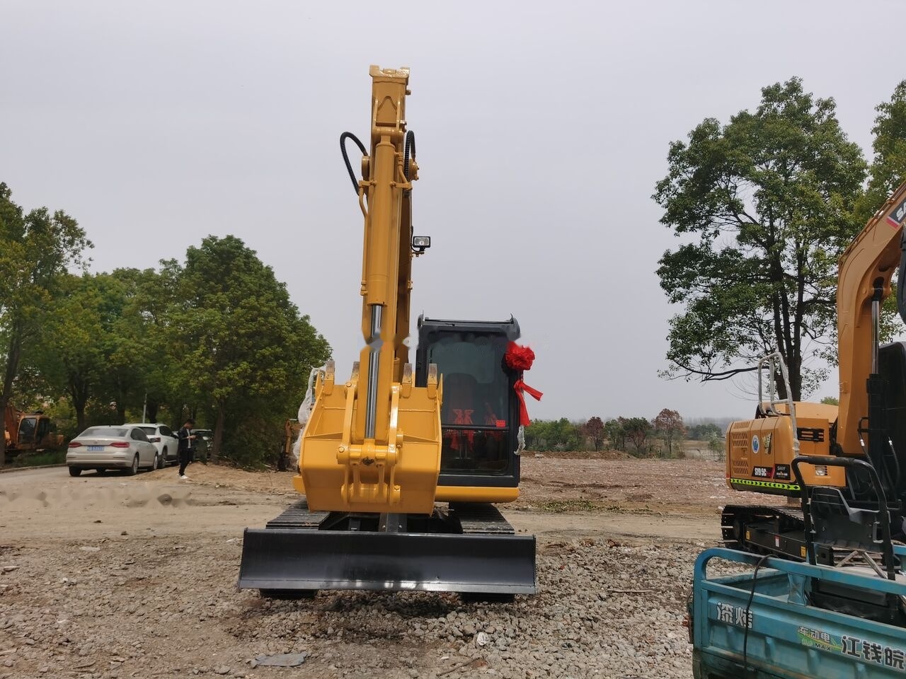 Komatsu PC70-8 - Excavadora de cadenas: foto 2 Komatsu PC70-8 - Excavadora de cadenas: foto 2