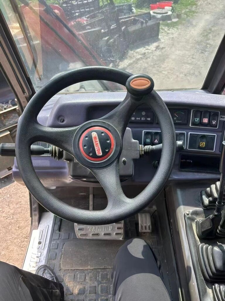 Manipulador telescópico Manitou MT1740: foto 10 Manipulador telescópico Manitou MT1740: foto 10