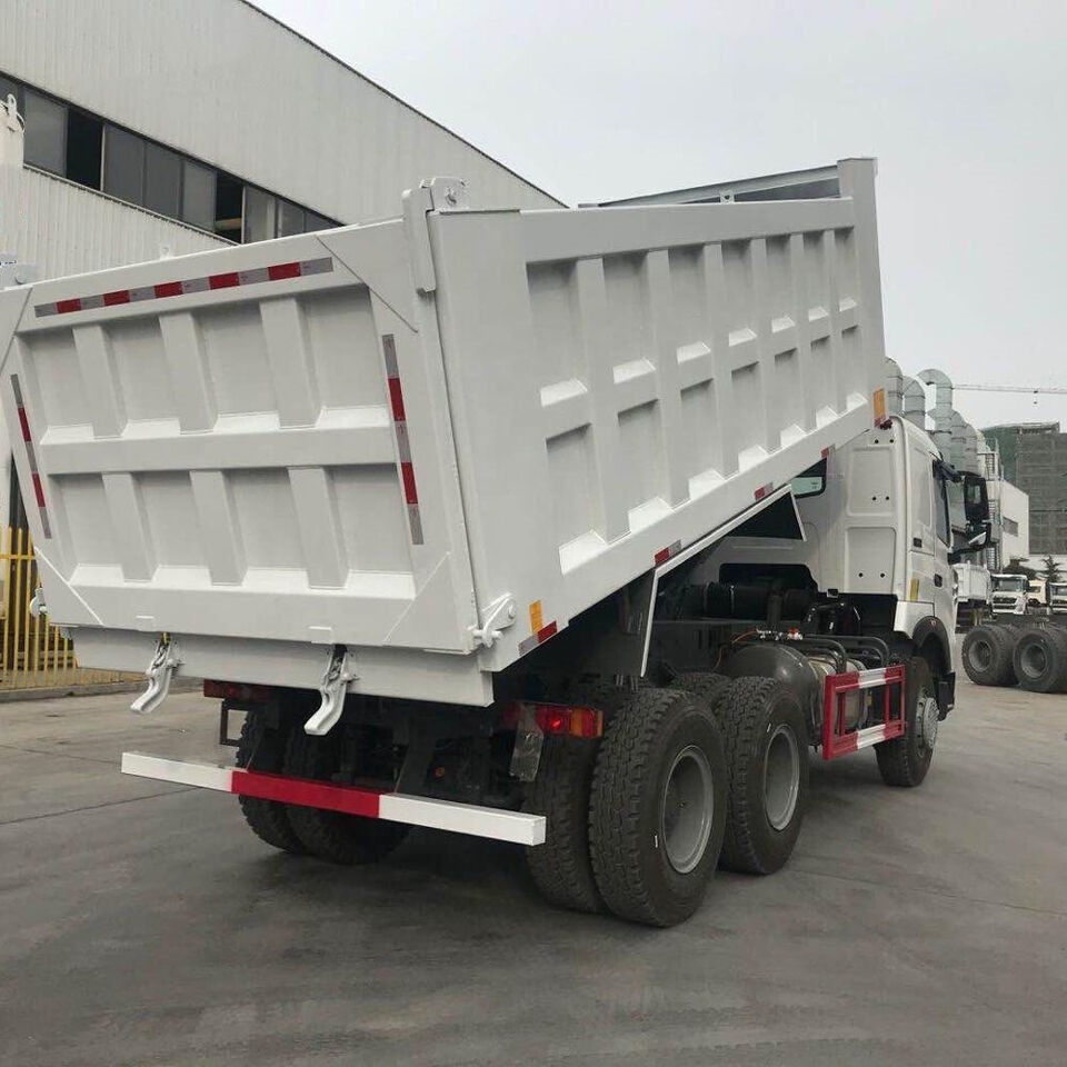 SINOTRUK A7 6x4 - Camión volquete: foto 4 SINOTRUK A7 6x4 - Camión volquete: foto 4