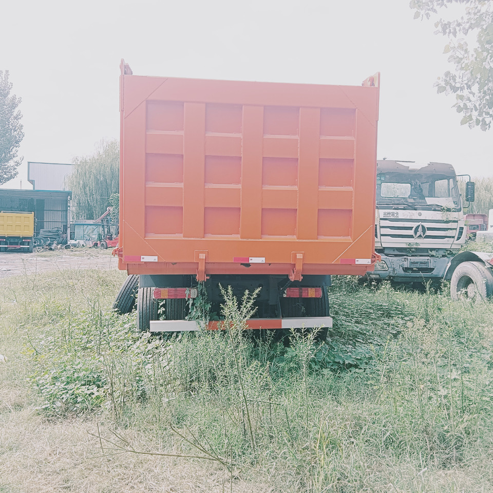 Camión volquete SINOTRUK HOWO: foto 8 Camión volquete SINOTRUK HOWO: foto 8