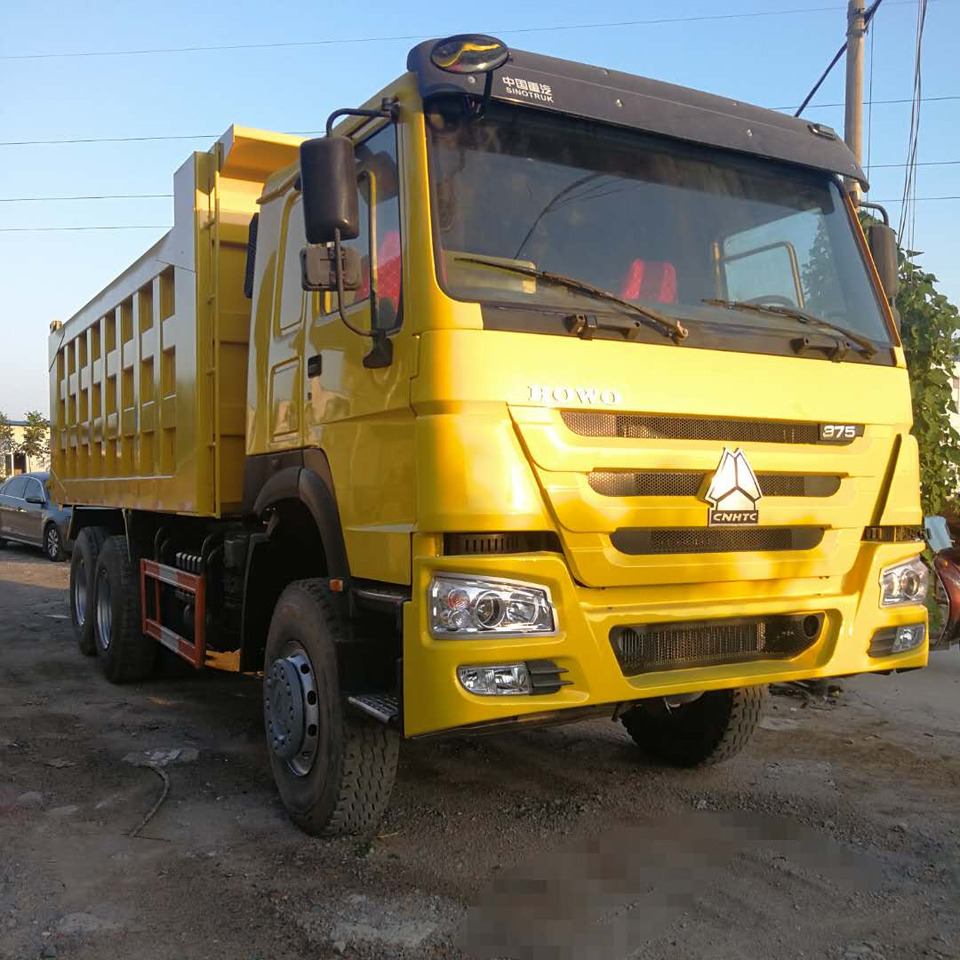 SINOTRUK HOWO - Camión volquete: foto 3 SINOTRUK HOWO - Camión volquete: foto 3