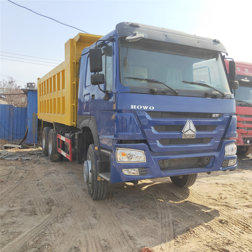 SINOTRUK HOWO - Camión volquete: foto 5 SINOTRUK HOWO - Camión volquete: foto 5