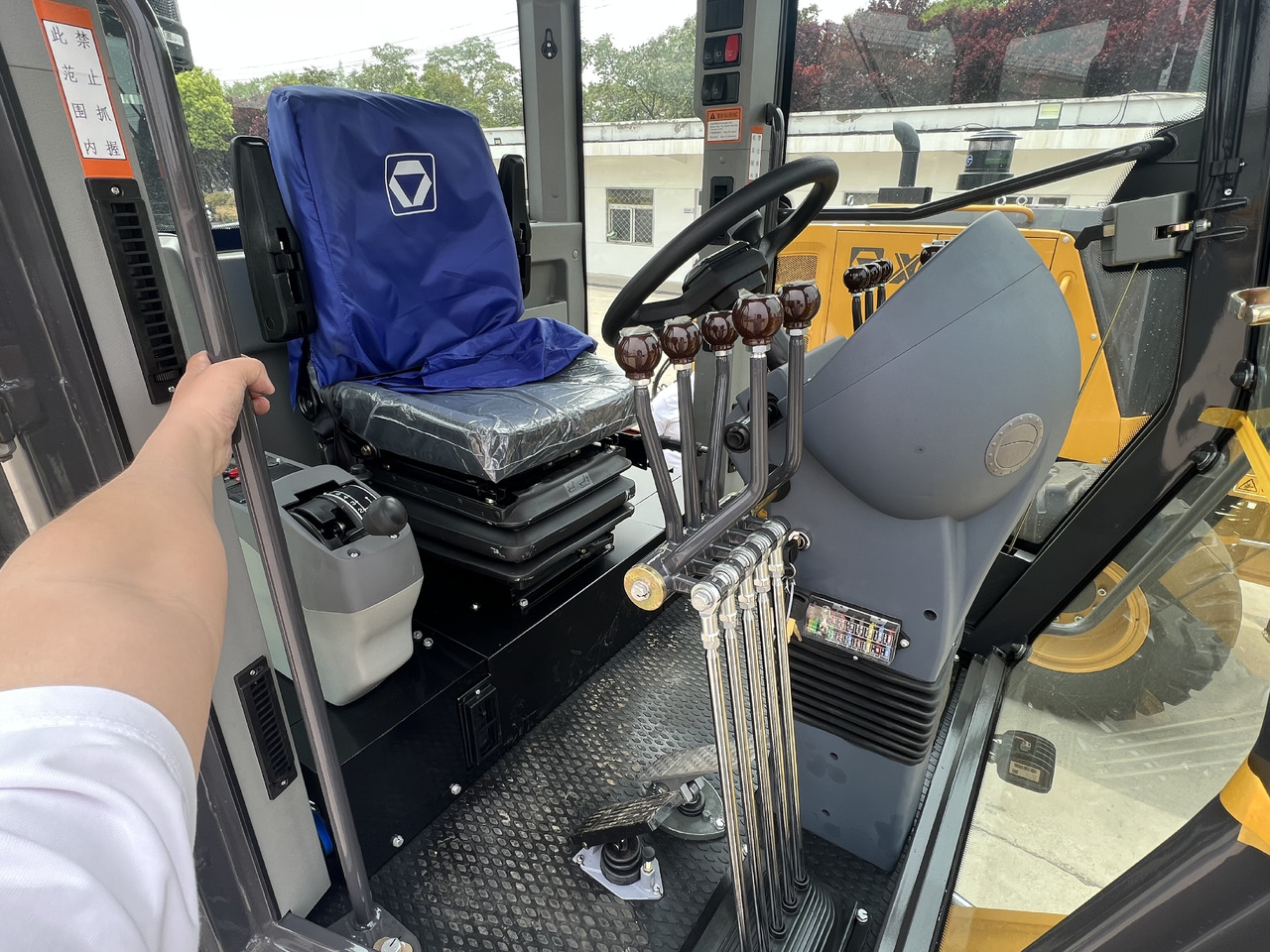 XCMG GR215 - Grader: foto 5 XCMG GR215 - Grader: foto 5