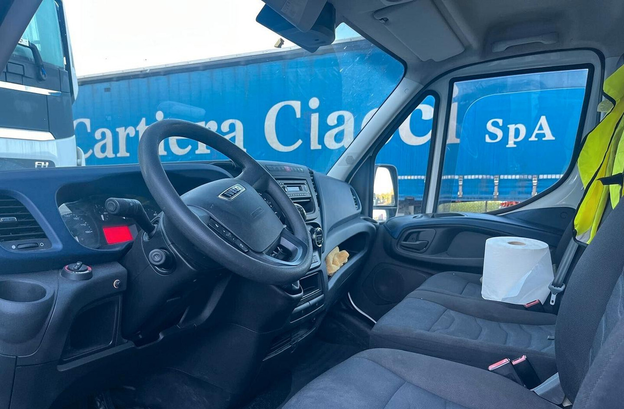 Iveco Daily 35-160 Passo Lungo e Tetto Alto - Furgón: foto 3 Iveco Daily 35-160 Passo Lungo e Tetto Alto - Furgón: foto 3