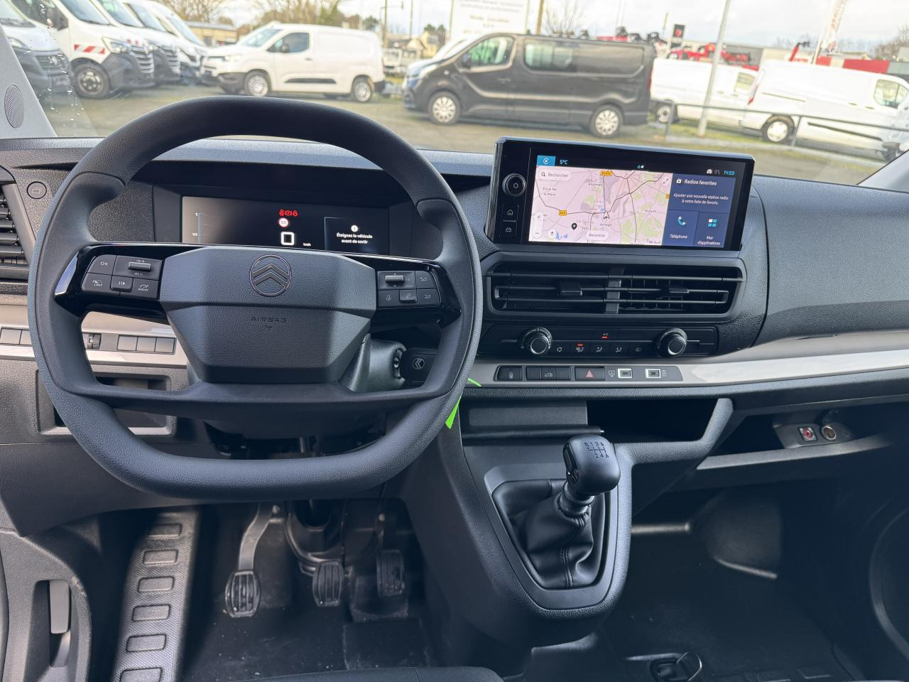 CITROEN Jumpy XL 2.0 BlueHDi - 145 S&S - BVM III FOURGON . PHASE 2 - Furgón: foto 4 CITROEN Jumpy XL 2.0 BlueHDi - 145 S&S - BVM III FOURGON . PHASE 2 - Furgón: foto 4