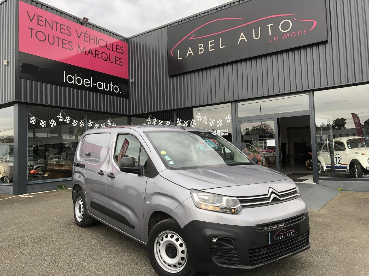 CITROEN berlingo M 1000KG BLUEHDI 130 S&S CLUB EAT8 - Furgón: foto 2 CITROEN berlingo M 1000KG BLUEHDI 130 S&S CLUB EAT8 - Furgón: foto 2