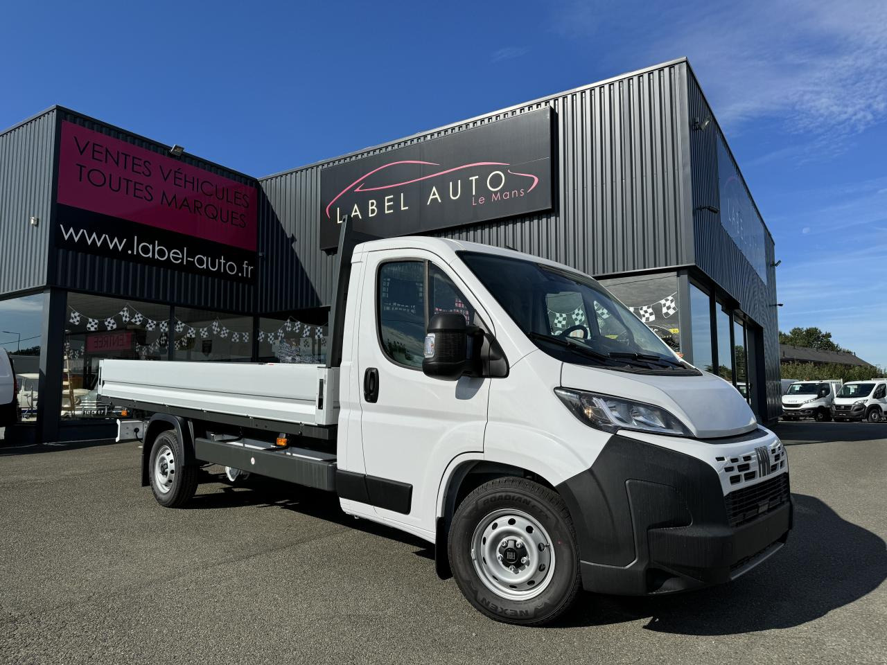 FIAT Ducato Maxi 3.5 XL 2.2 - 180 S&S III PLATEAU CABINE Plateau cabine Maxi 3.5 XL PHASE 4 - Furgoneta caja abierta: foto 5 FIAT Ducato Maxi 3.5 XL 2.2 - 180 S&S III PLATEAU CABINE Plateau cabine Maxi 3.5 XL PHASE 4 - Furgoneta caja abierta: foto 5