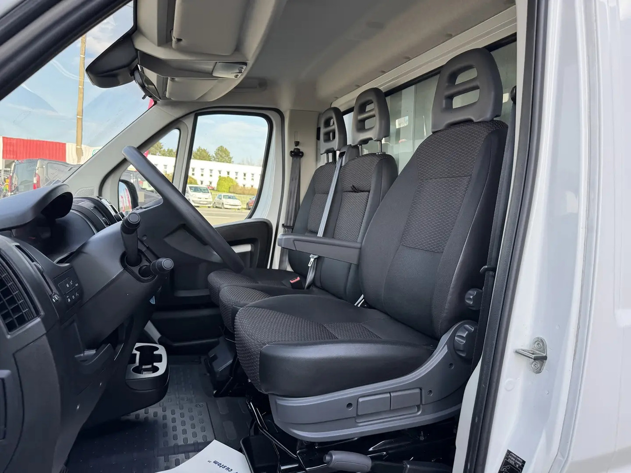 Fiat Ducato CCB 3.5 MAXI HD M 2.3 MULTIJET 130CH BUSINESS - Furgoneta caja cerrada: foto 5 Fiat Ducato CCB 3.5 MAXI HD M 2.3 MULTIJET 130CH BUSINESS - Furgoneta caja cerrada: foto 5