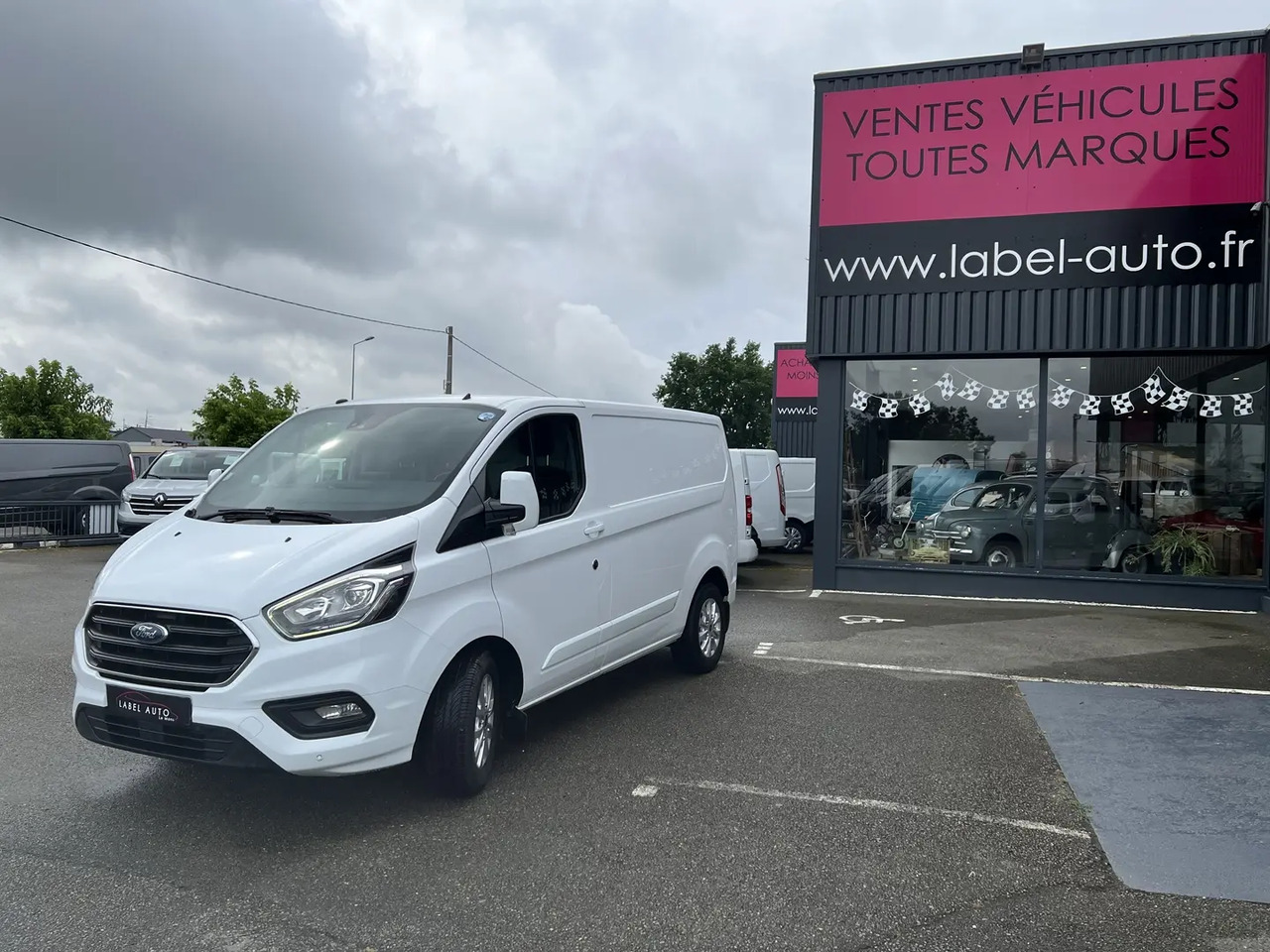 Ford Transit Custom 300 L1H1 2.0 ECOBLUE 130 S&S LIMITED BVA6 - Furgón: foto 5 Ford Transit Custom 300 L1H1 2.0 ECOBLUE 130 S&S LIMITED BVA6 - Furgón: foto 5