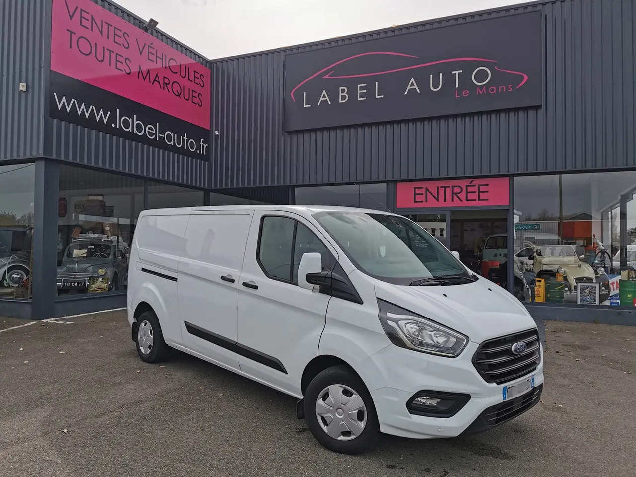 Ford Transit Custom 300 L2H1 2.0 ECOBLUE 130 TREND BUSINESS 7CV - Furgón: foto 1 Ford Transit Custom 300 L2H1 2.0 ECOBLUE 130 TREND BUSINESS 7CV - Furgón: foto 1