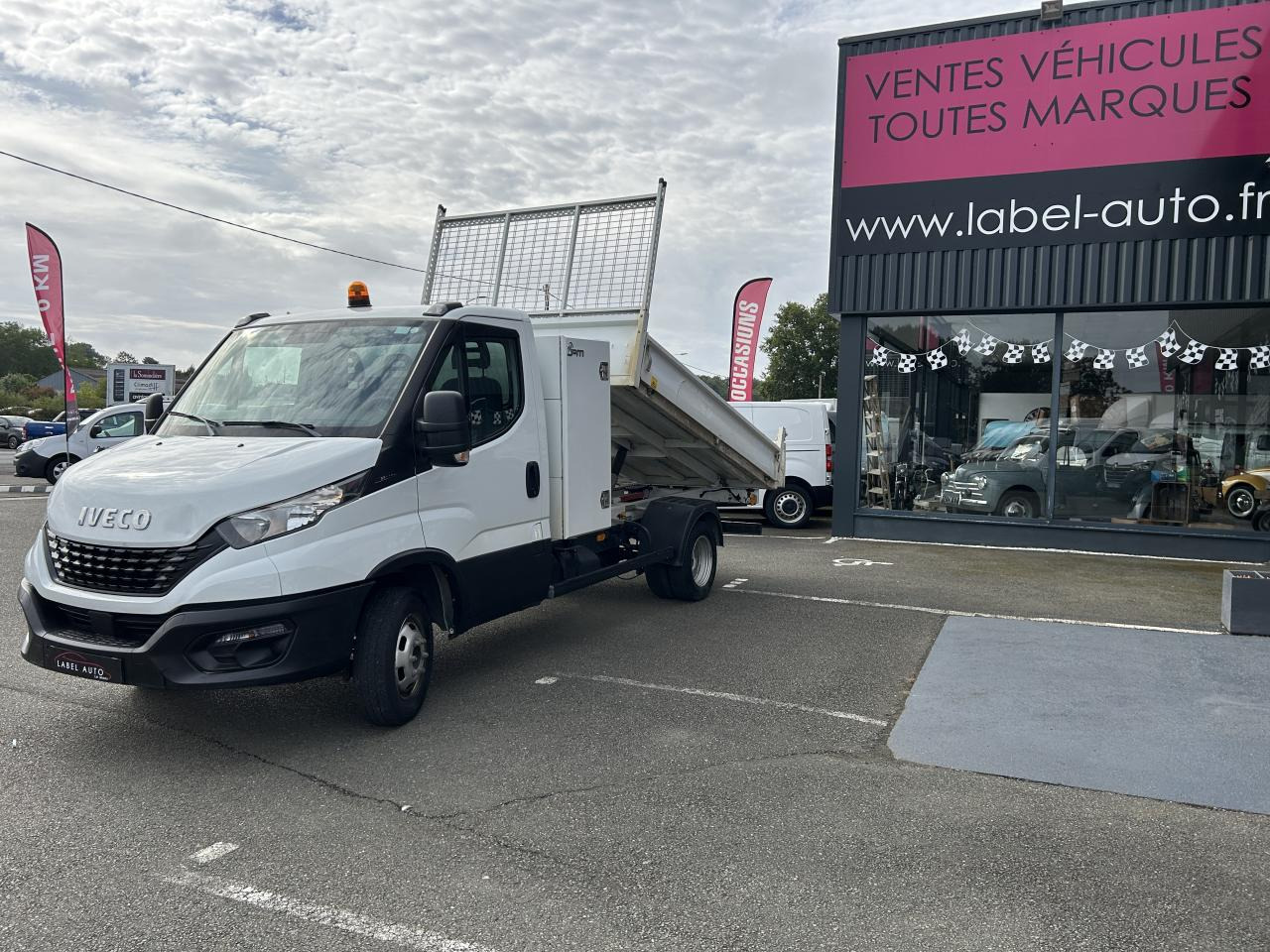 Furgoneta basculante IVECO Daily 35 C 14 S&S (Quad-Leaf)  CHASSIS CABINE 2014 35C/35S Chassis cabine 35 C Epmt.3.75 PHASE 3: foto 6