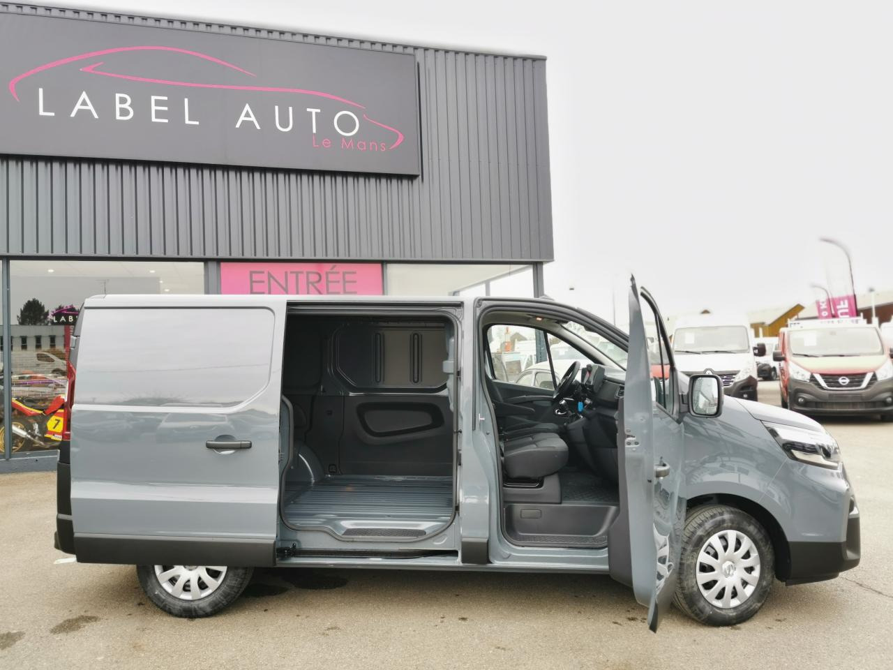 Furgón nuevo NISSAN Primastar N-Connecta 3.1t L2H1 2.0 dCi - 150 - S/S II 2021 FOURGON Fourgon L2H1 PHASE 2: foto 9 Furgón nuevo NISSAN Primastar N-Connecta 3.1t L2H1 2.0 dCi - 150 - S/S II 2021 FOURGON Fourgon L2H1 PHASE 2: foto 9