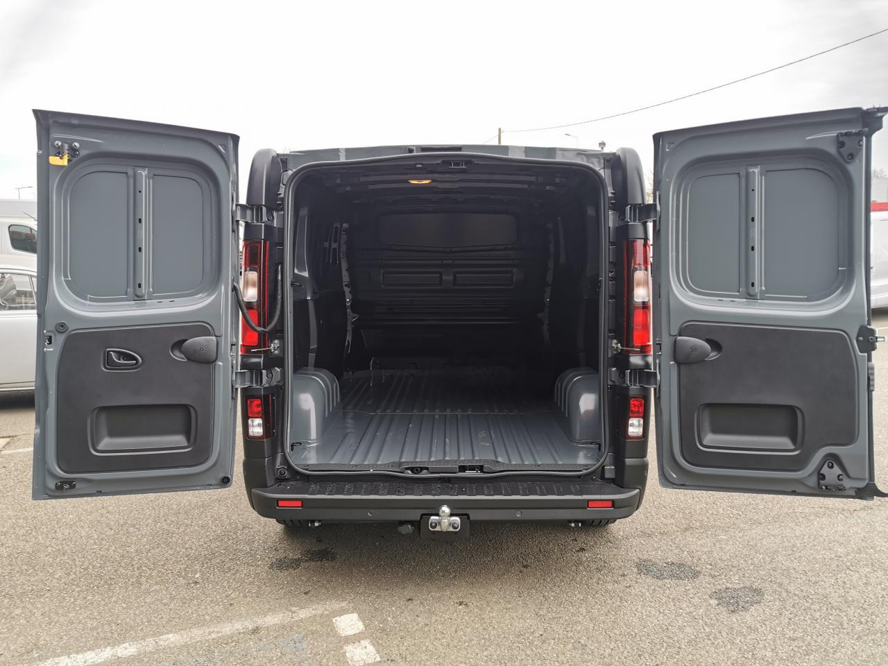 NISSAN Primastar N-Connecta 3.1t L2H1 2.0 dCi - 150 - S/S II 2021 FOURGON Fourgon L2H1 PHASE 2 - Furgón: foto 3 NISSAN Primastar N-Connecta 3.1t L2H1 2.0 dCi - 150 - S/S II 2021 FOURGON Fourgon L2H1 PHASE 2 - Furgón: foto 3