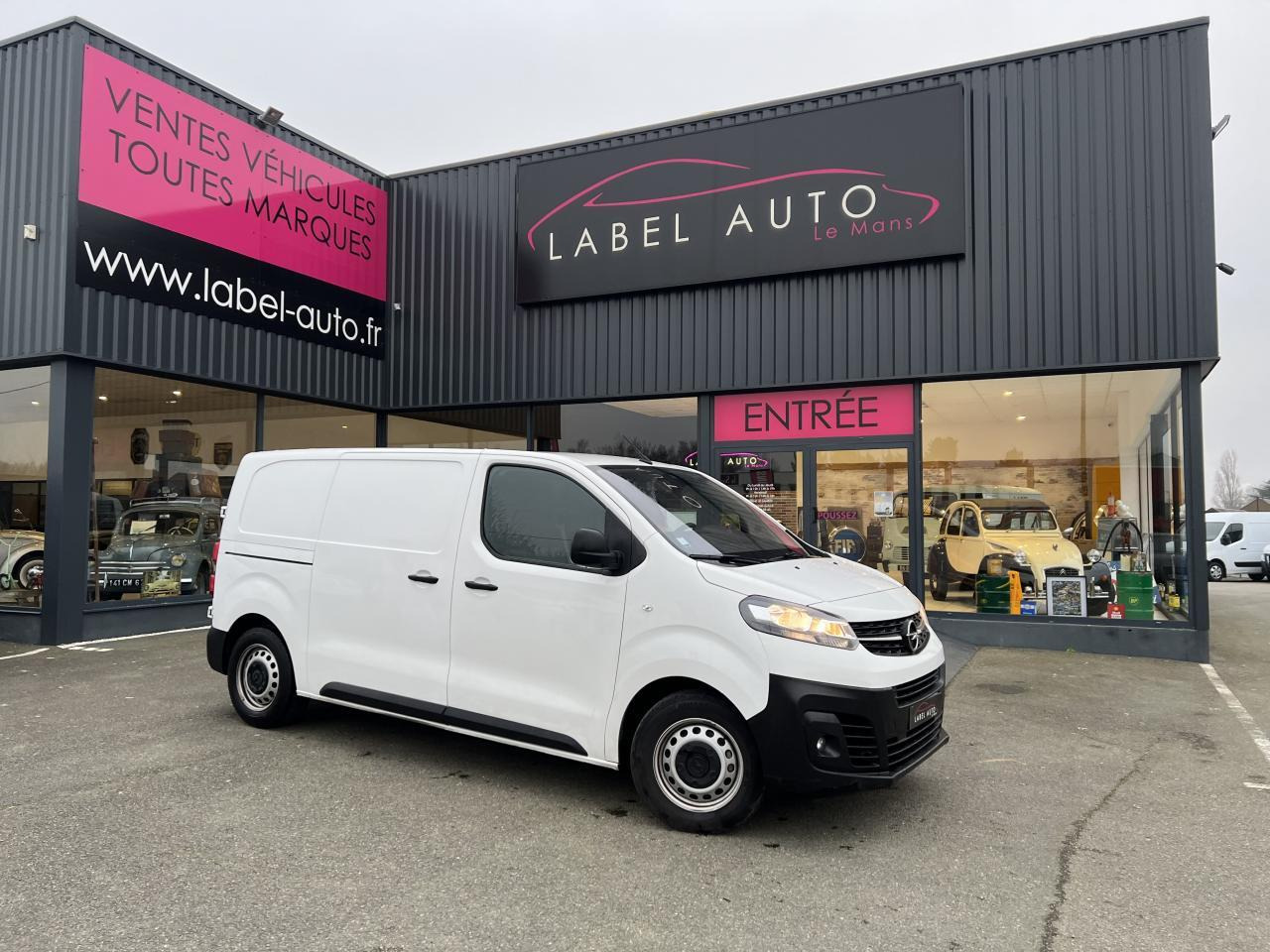 Opel Vivaro fourgon M 2.0 BLUEHDI 145CH EAT-8 PACK CLIM - Furgoneta pequeña: foto 2 Opel Vivaro fourgon M 2.0 BLUEHDI 145CH EAT-8 PACK CLIM - Furgoneta pequeña: foto 2