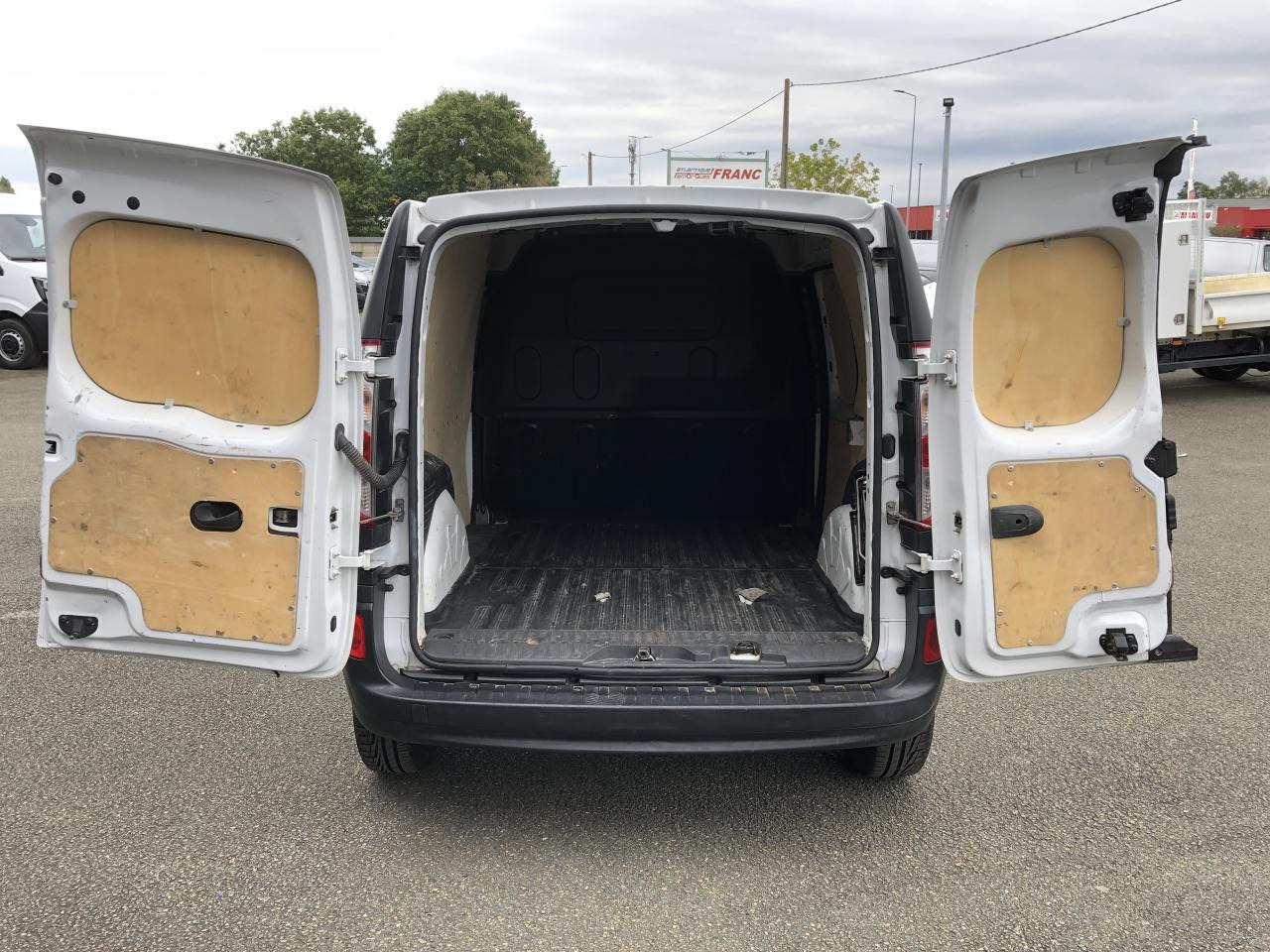 RENAULT KANGOO 1.5 DCI 80CH CONFORT - Furgón: foto 3 RENAULT KANGOO 1.5 DCI 80CH CONFORT - Furgón: foto 3