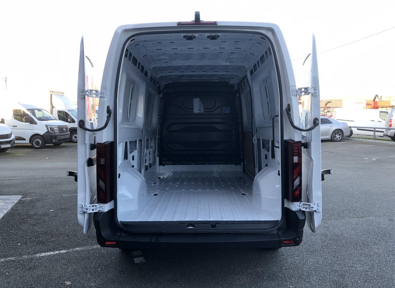 RENAULT Master Extra 3t5 L3H2 2.0 Blue dCi - 150 IV FOURGON Fourgon L3H2 Traction - Furgón: foto 3 RENAULT Master Extra 3t5 L3H2 2.0 Blue dCi - 150 IV FOURGON Fourgon L3H2 Traction - Furgón: foto 3