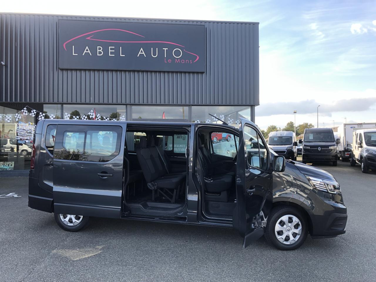 RENAULT Trafic L2 2.0 Energy dCi - 150 - S&S III COMBI Combi Zen L2H1 PHASE 3 - Furgoneta de pasajeros: foto 1 RENAULT Trafic L2 2.0 Energy dCi - 150 - S&S III COMBI Combi Zen L2H1 PHASE 3 - Furgoneta de pasajeros: foto 1