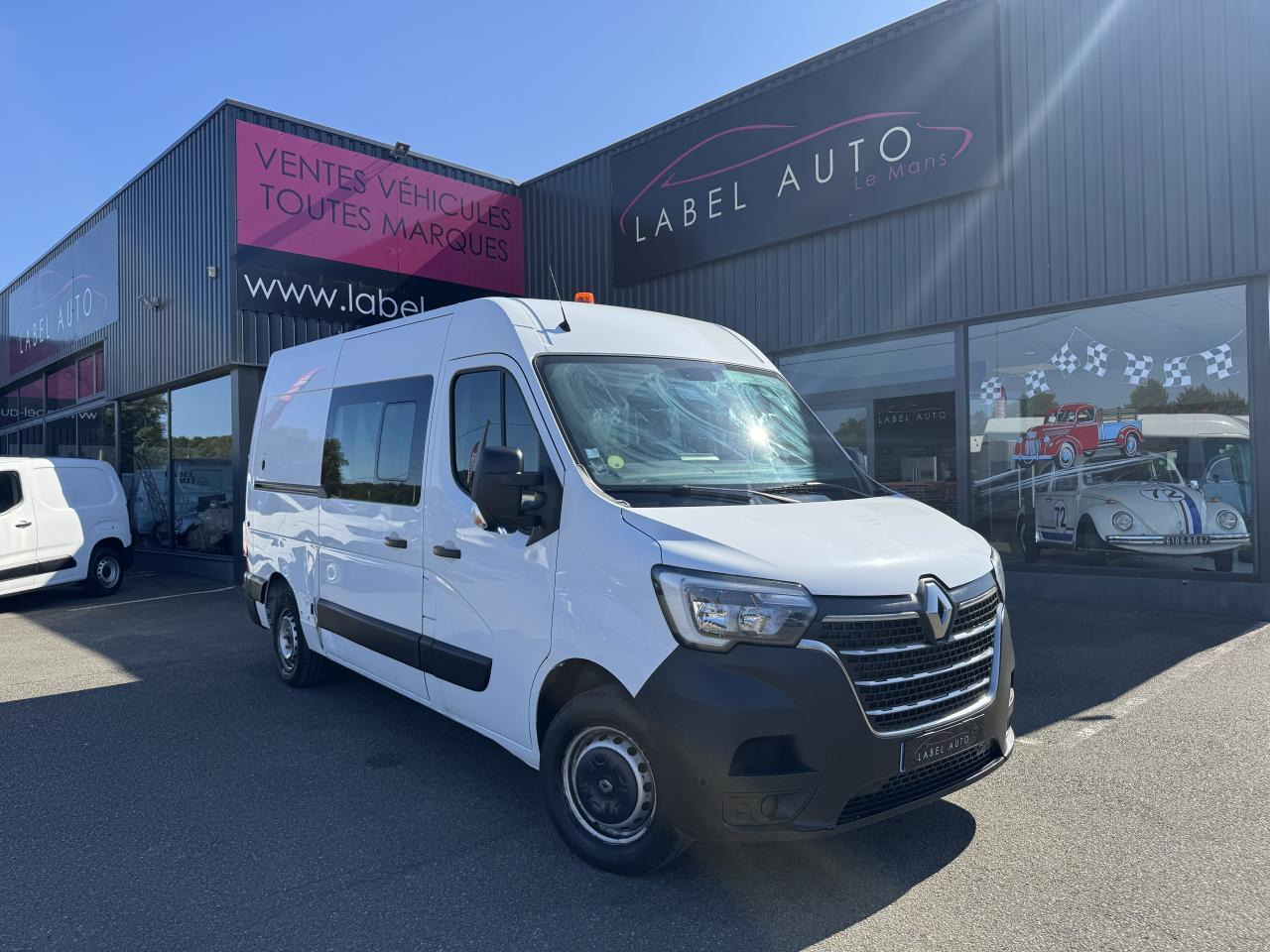 Renault Master 7 PLACES Confort F3300 L2H2 2.3 dCi - 135 III CABINE APPROFONDIE Cabine approfondie L2H2 Tra - Furgoneta combi: foto 2 Renault Master 7 PLACES Confort F3300 L2H2 2.3 dCi - 135 III CABINE APPROFONDIE Cabine approfondie L2H2 Tra - Furgoneta combi: foto 2